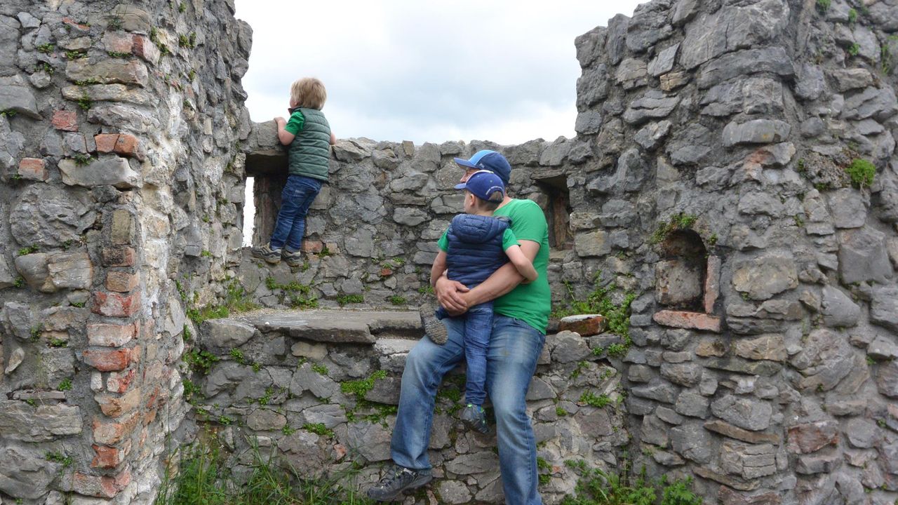 Ruinen Frey- und Eisenberg Ruinen Frey- und Eisenberg